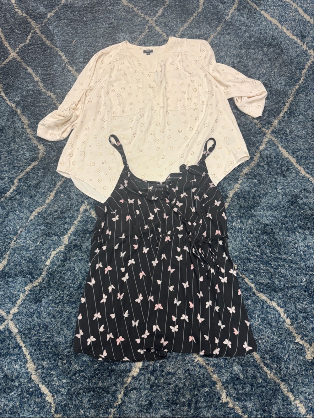 Torrid set of 2/ size 1- Cream Eyelet Blouse & Black Pink butterfly Floral Tank